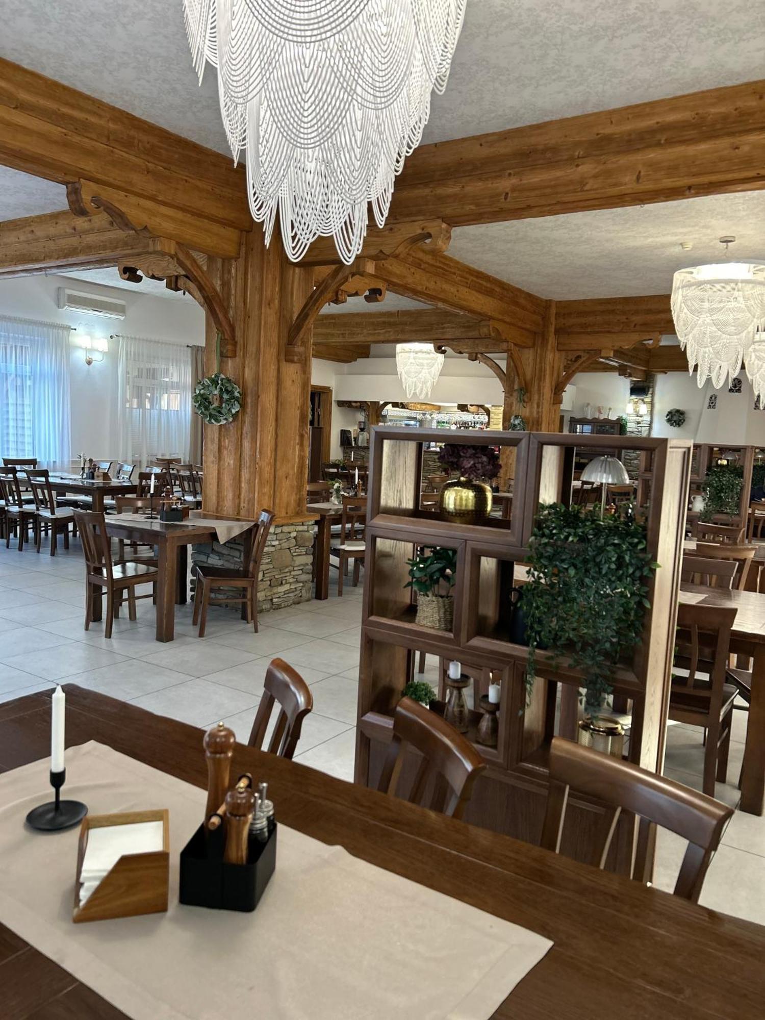Hotel Nad Raba - Bochnia Extérieur photo