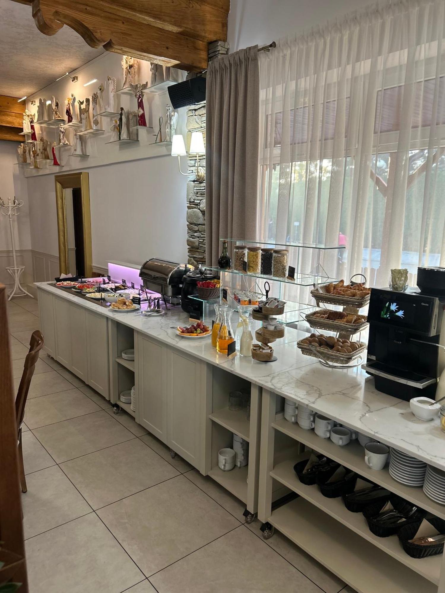 Hotel Nad Raba - Bochnia Extérieur photo
